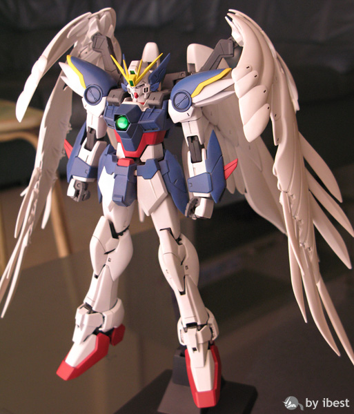 [MG] Wing Gundam Zero Custom กับการใช้ air brush ครั้งแรก โดย moobest